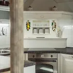 Palazzo Altieri Elegant Apartment